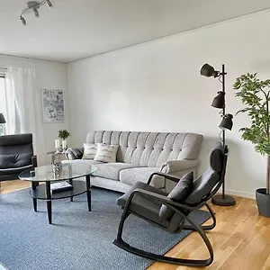 Bjoerkoe, Laegenhet Naera Bad Och Apartment