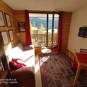  Apartment Les Chataigniers Rouges France